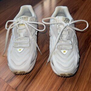 White Honeycomb New Balance 725v1 Sneaker